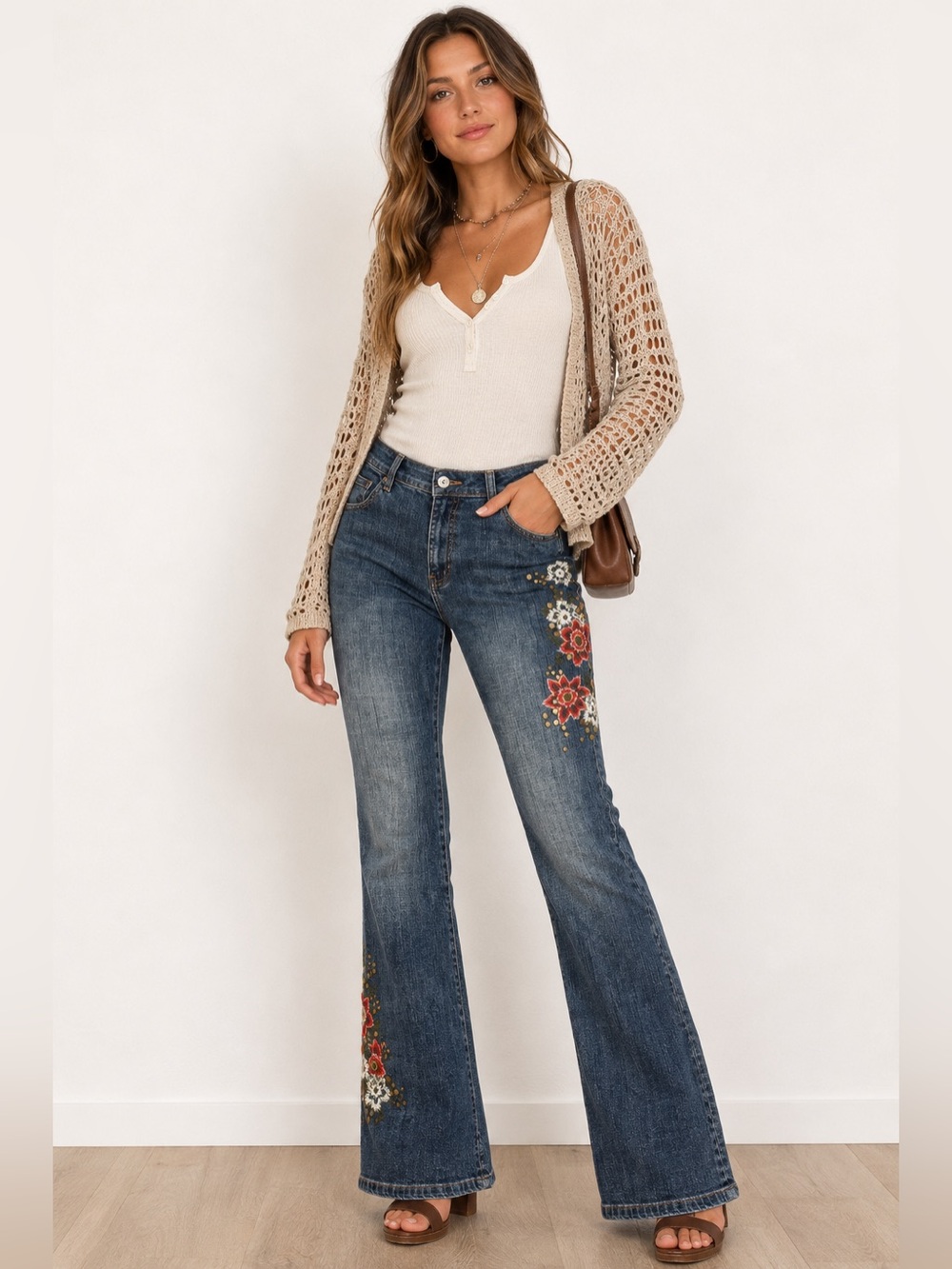 Vintage Y2K Chico’s Platinum Embroidered Bootcut Jeans Floral Studded Size 0 (S)